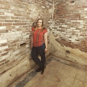 Meet your Posher, Meredith